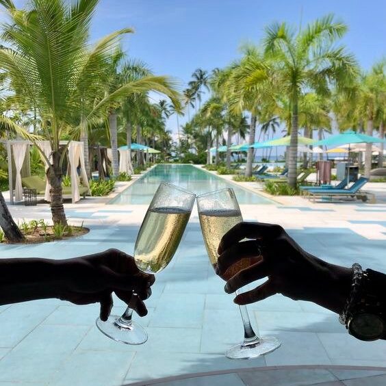 services-champagne-glasses